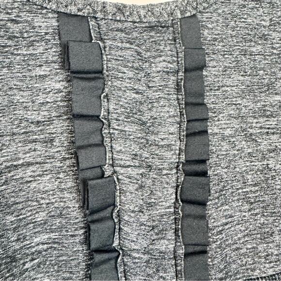 Lululemon Run Free Tank Ruffle Back In Heathered Black Size 4 Running Gym Active - Picture 13 of 15